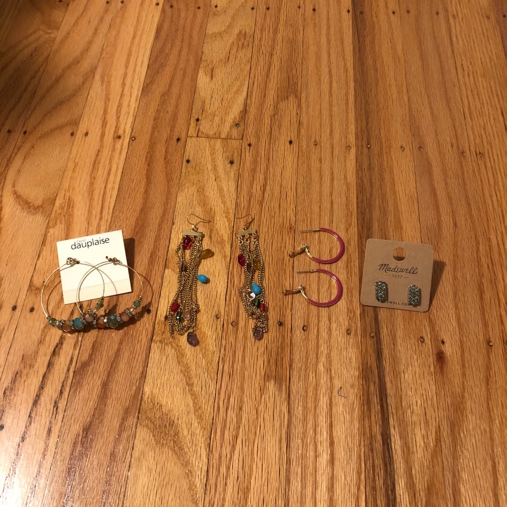 4 earrings & 4 rings: Madewell, Urban Outfitters